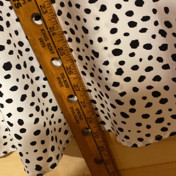 $13 Oddy 2x ladies blouse. Black/white - Picture 4 of 4